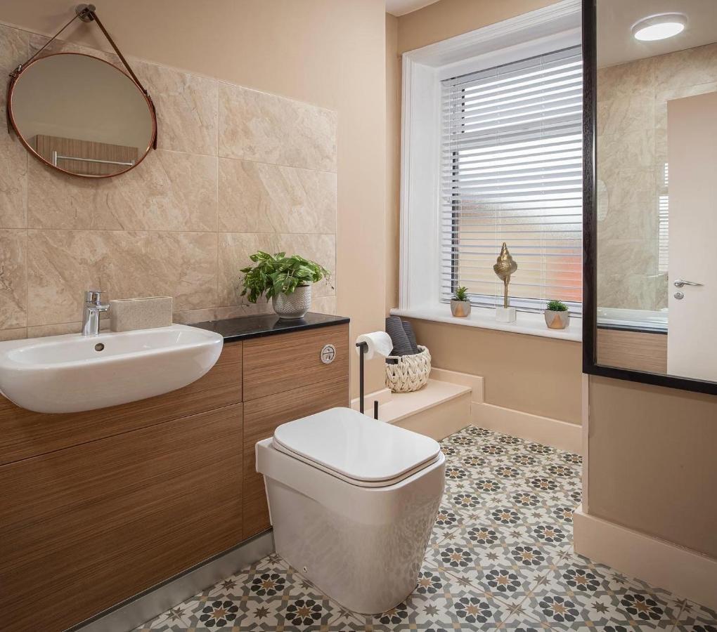Coral Boutique Apartment 2 Blackpool Bagian luar foto